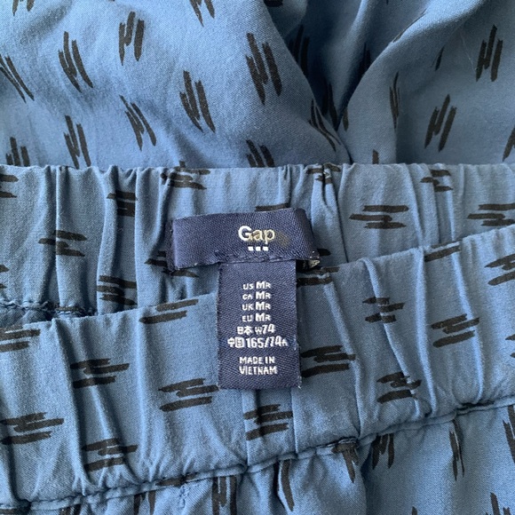 Mid length soft GAP pants - Picture 2 of 3